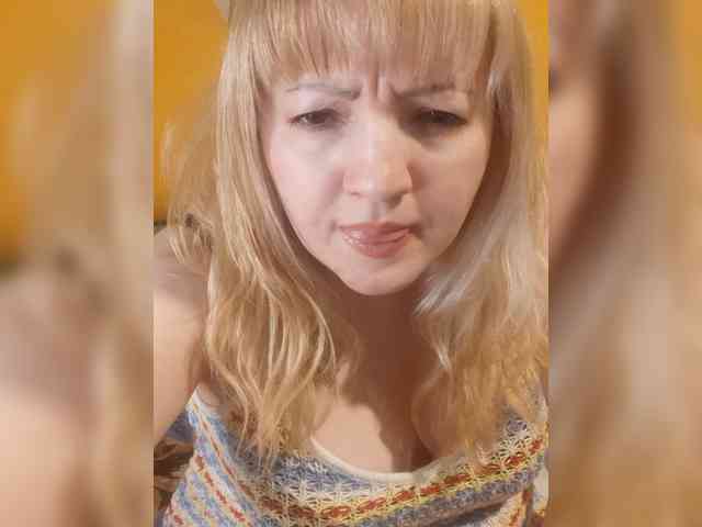 StefanyMellow3 webcam