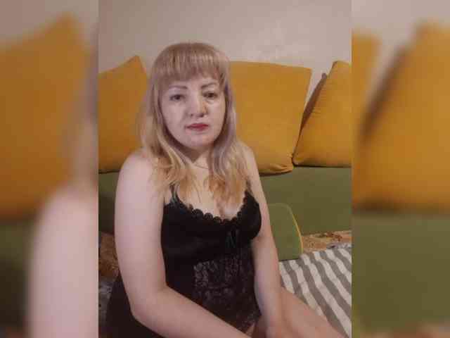 StefanyMellow3 webcam