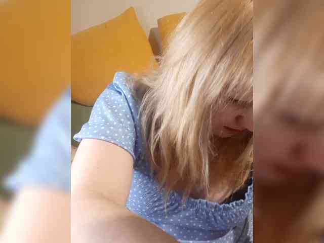 StefanyMellow3 webcam