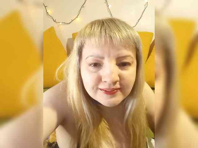 StefanyMellow3 webcam