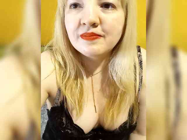 StefanyMellow3 webcam