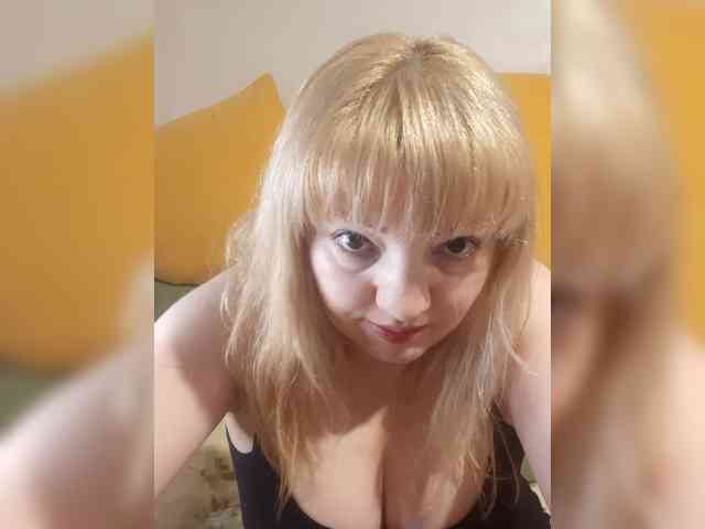 StefanyMellow3 webcam