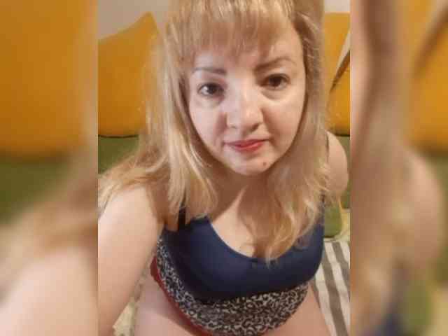 StefanyMellow3 webcam