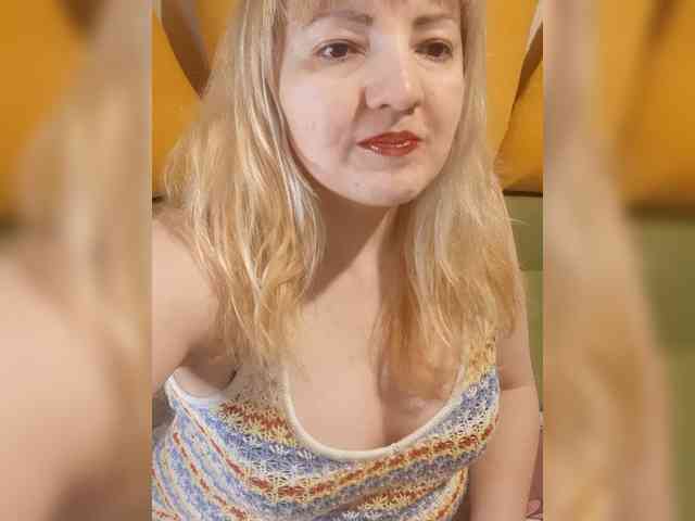 StefanyMellow3 webcam