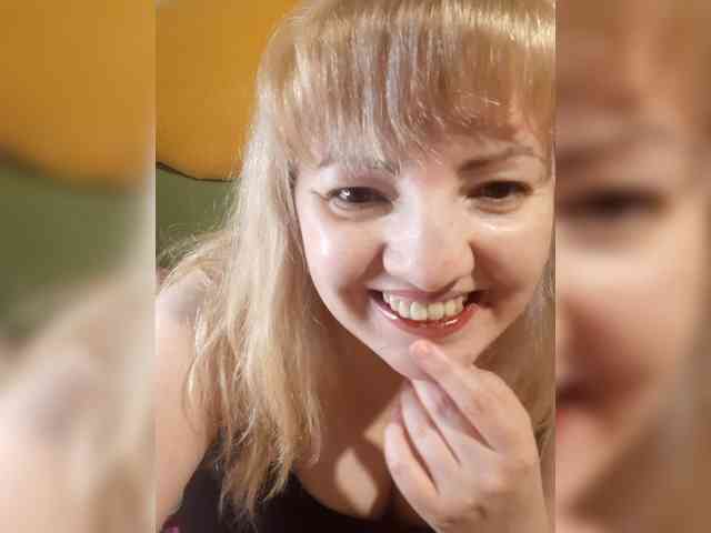 StefanyMellow3 webcam