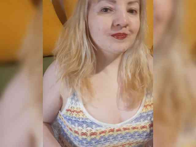 StefanyMellow3 webcam