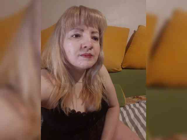 StefanyMellow3 webcam