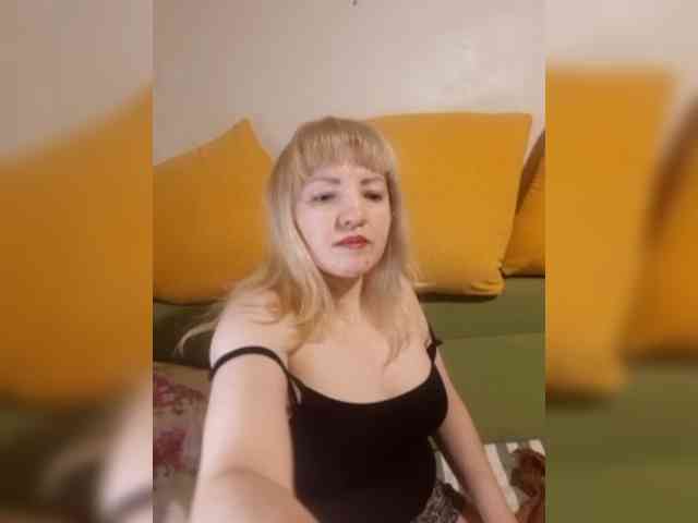 StefanyMellow3 webcam