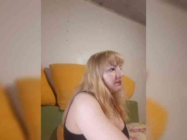 StefanyMellow3 webcam