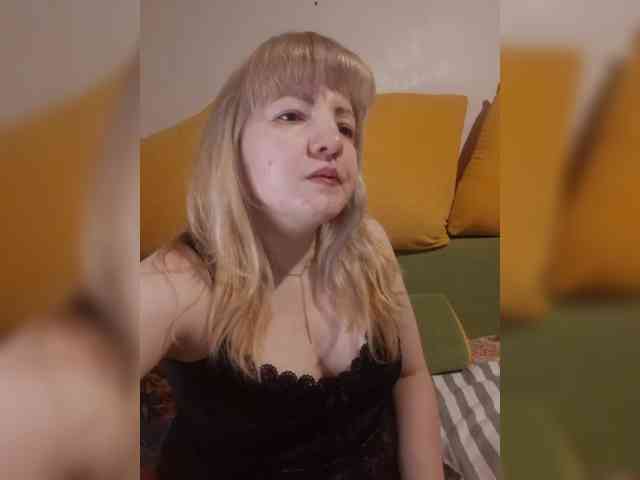 StefanyMellow3 webcam