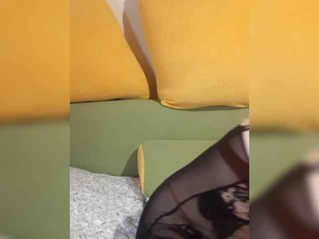 StefanyMellow3 webcam