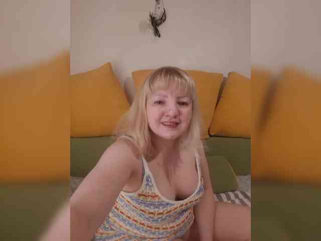 StefanyMellow3 webcam