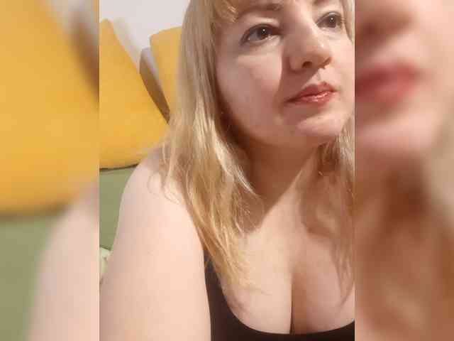 StefanyMellow3 webcam