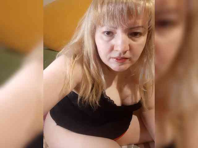 StefanyMellow3 webcam