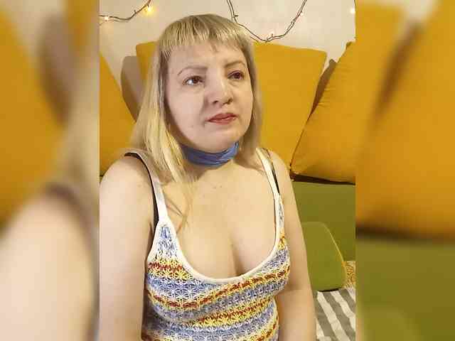 StefanyMellow3 webcam