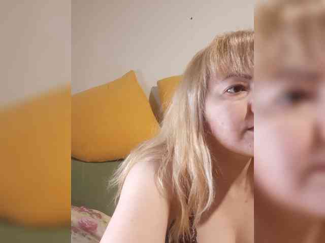 StefanyMellow3 webcam