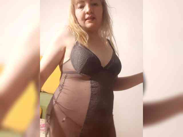 StefanyMellow3 webcam