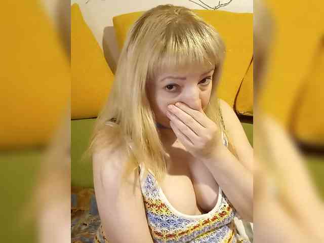 StefanyMellow3 webcam