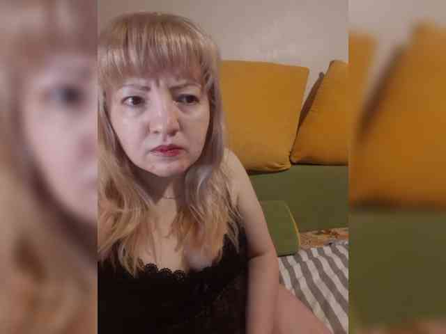 StefanyMellow3 webcam