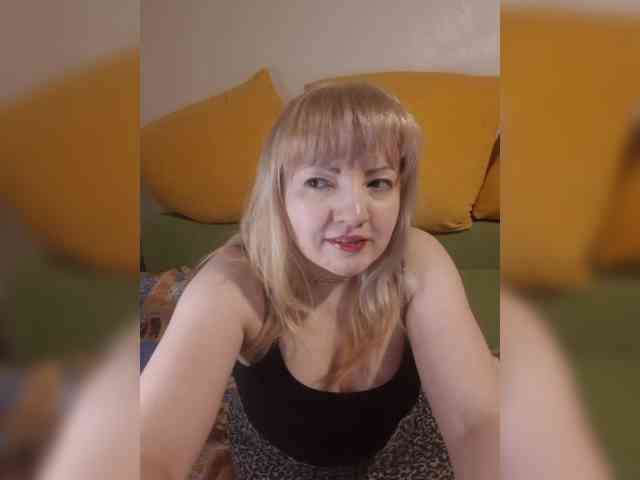 StefanyMellow3 webcam