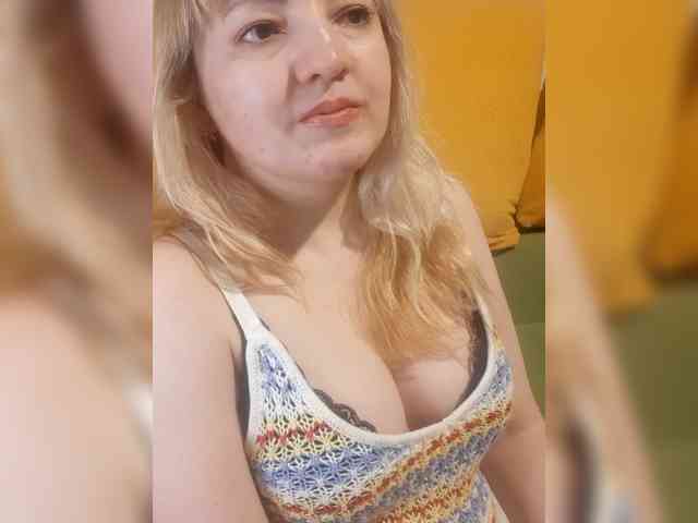 StefanyMellow3 webcam