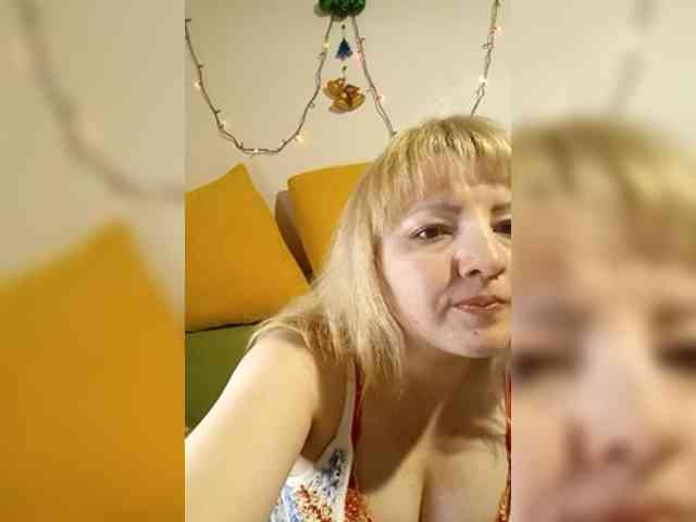 StefanyMellow3 webcam