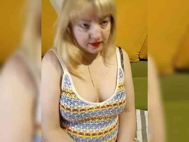 StefanyMellow3 webcam