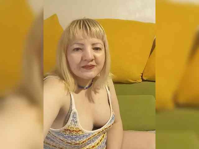 StefanyMellow3 webcam