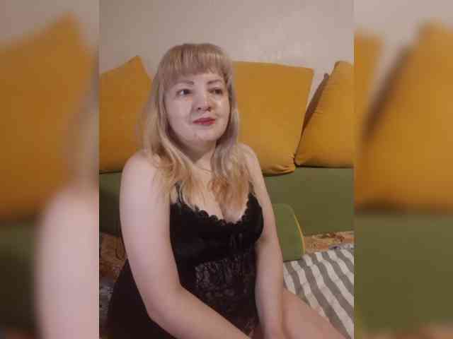 StefanyMellow3 webcam