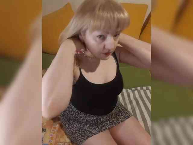 StefanyMellow3 webcam