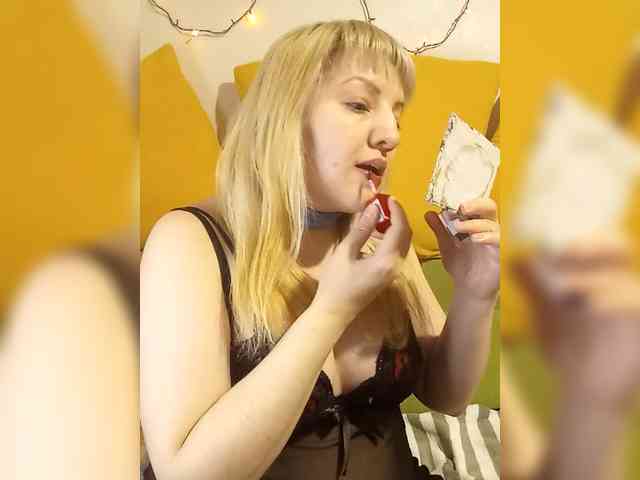 StefanyMellow3 webcam