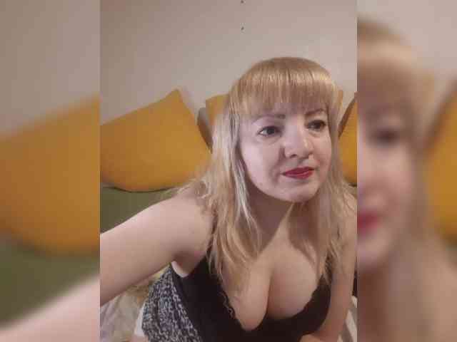 StefanyMellow3 webcam