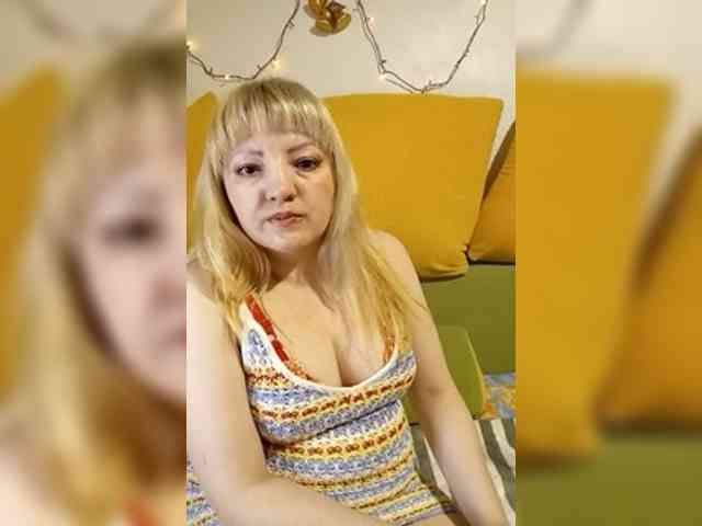 StefanyMellow3 webcam