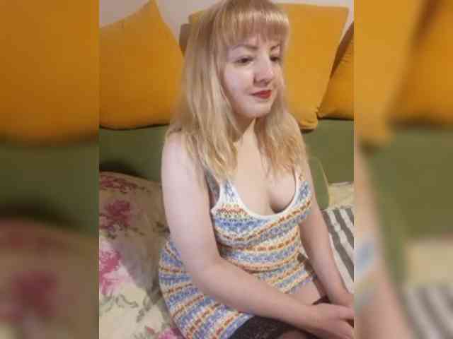 StefanyMellow3 webcam