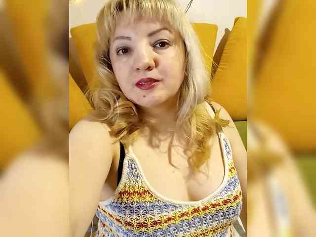 StefanyMellow3 webcam