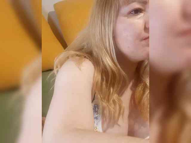 StefanyMellow3 webcam