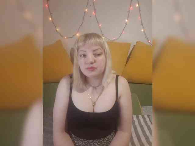 StefanyMellow3 webcam