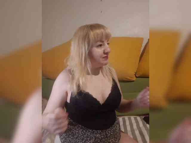 StefanyMellow3 webcam