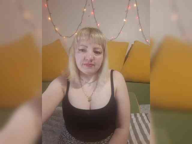 StefanyMellow3 webcam