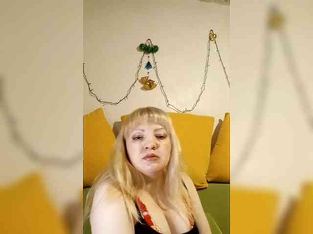 StefanyMellow3 webcam