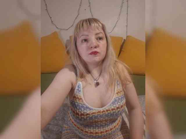 StefanyMellow3 webcam