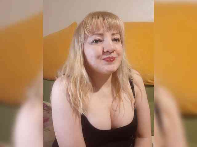 StefanyMellow3 webcam