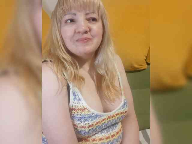 StefanyMellow3 webcam