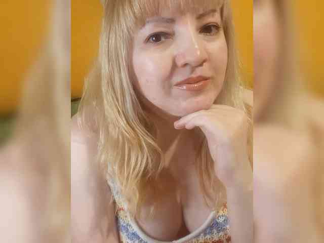 StefanyMellow3 webcam