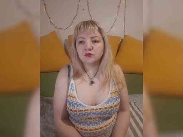 StefanyMellow3 webcam