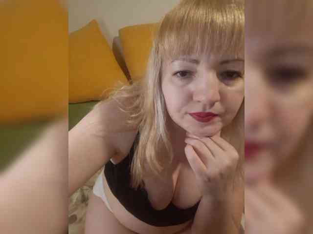 StefanyMellow3 webcam