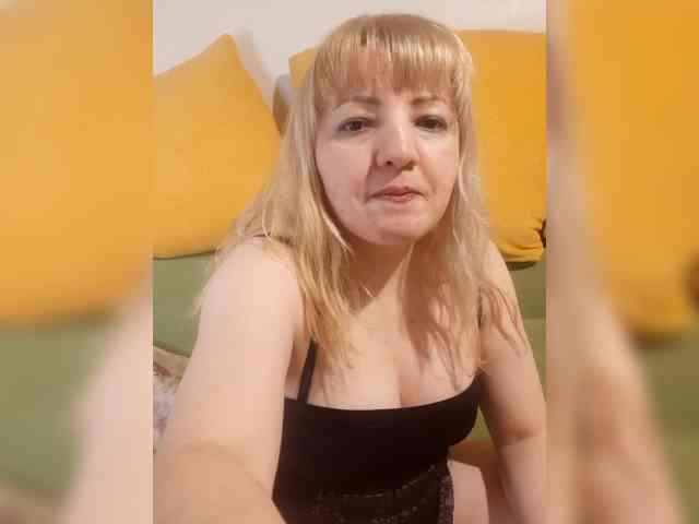 StefanyMellow3 webcam