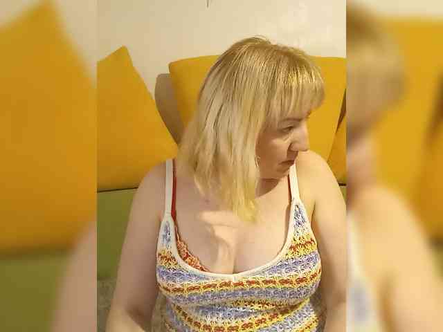 StefanyMellow3 webcam