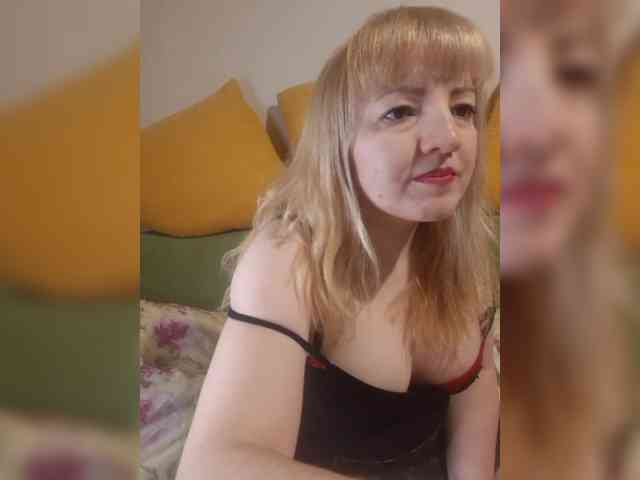 StefanyMellow3 webcam