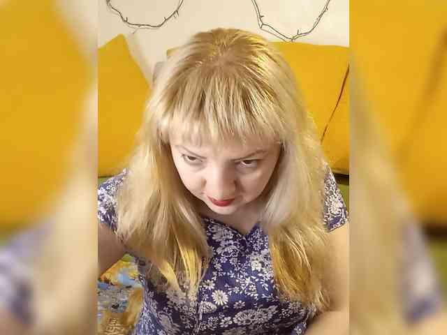 StefanyMellow3 webcam